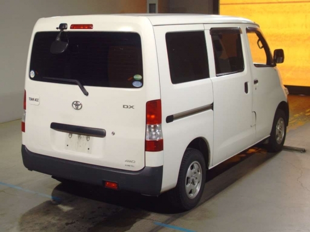 Import and buy TOYOTA TOWN ACE VAN 2015 from Japan to Nairobi, Kenya