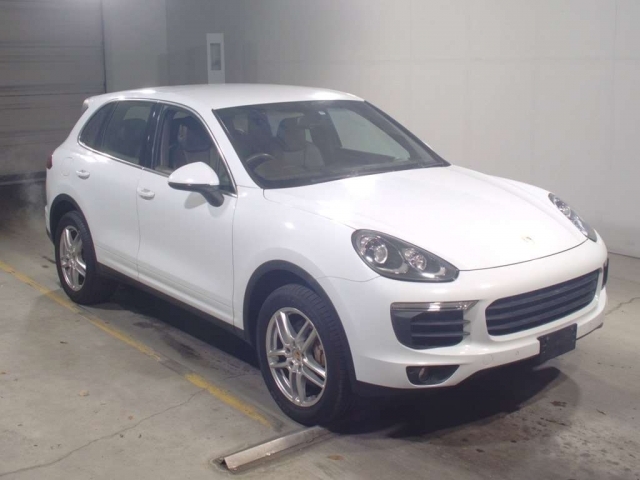 Import and buy PORSCHE CAYENNE 2015 from Japan to Nairobi, Kenya