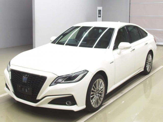 Import and buy TOYOTA CROWN 2020 from Japan to Nairobi, Kenya
