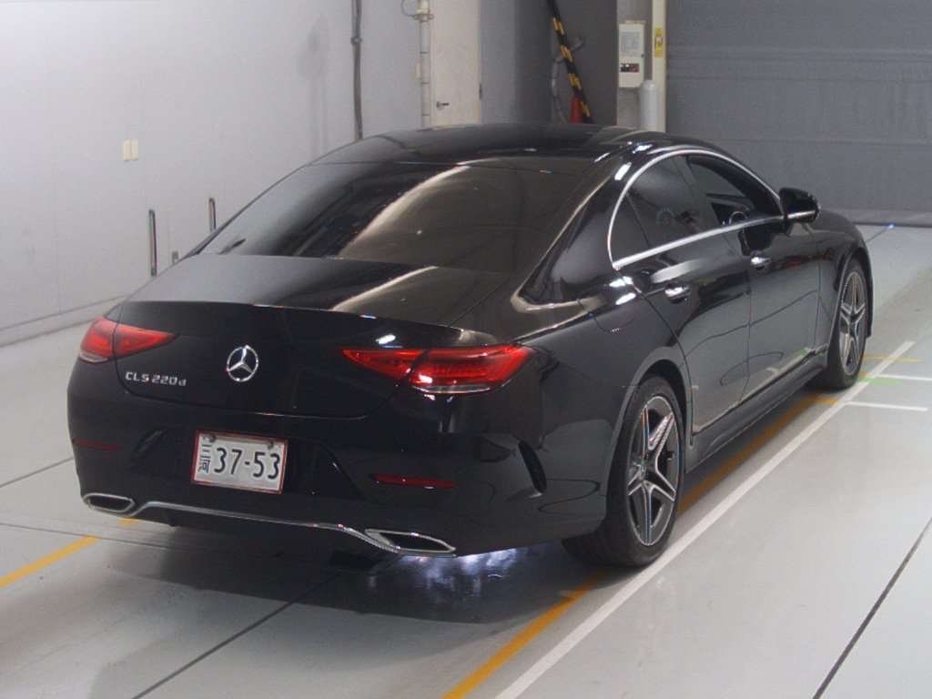 Import and buy MERCEDES BENZ CLS CLASS 2019 from Japan to Nairobi, Kenya