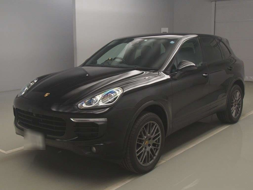 Import and buy PORSCHE CAYENNE 2017 from Japan to Nairobi, Kenya