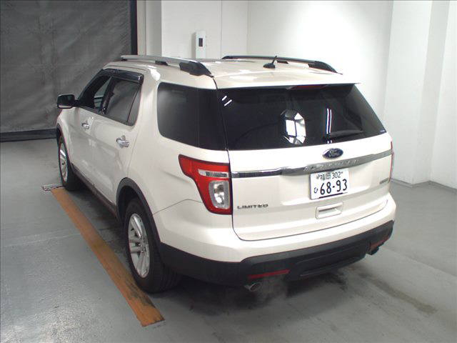 Import and buy FORD FORD EXPLORER 2015 from Japan to Nairobi, Kenya