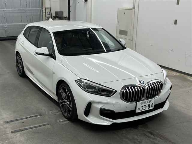 Import and buy BMW 1 SERIES 2022 from Japan to Nairobi, Kenya