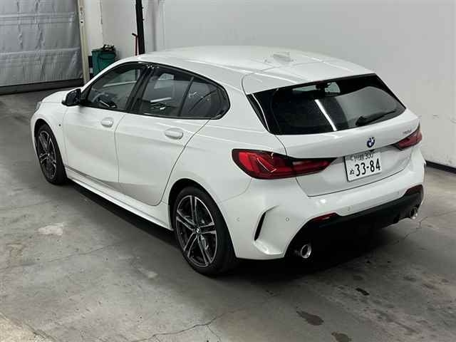 Import and buy BMW 1 SERIES 2022 from Japan to Nairobi, Kenya