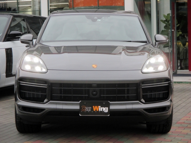 Import and buy PORSCHE CAYENNE 2019 from Japan to Nairobi, Kenya