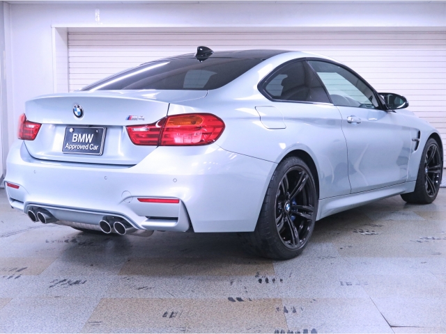 Import and buy BMW M4 2015 from Japan to Nairobi, Kenya