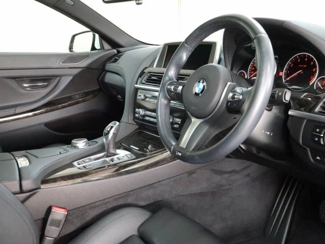 Import and buy BMW 6 SERIES 2015 from Japan to Nairobi, Kenya