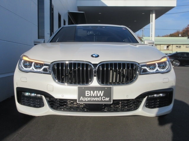 Import and buy BMW 7 SERIES 2017 from Japan to Nairobi, Kenya