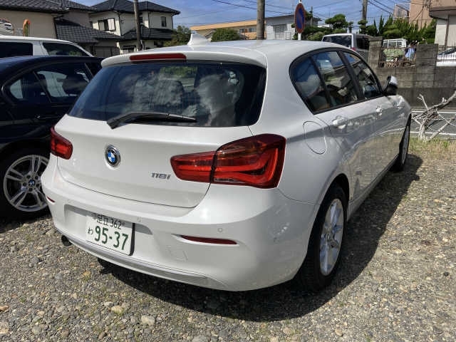 Import and buy BMW 1 SERIES 2018 from Japan to Nairobi, Kenya