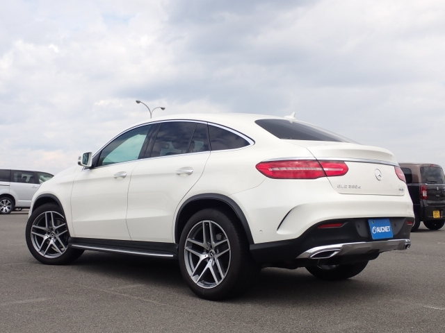 Import and buy MERCEDES BENZ GLE CLASS 2018 from Japan to Nairobi, Kenya