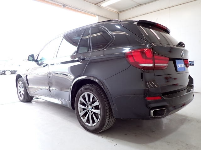 Import and buy BMW X5 SERIES 2019 from Japan to Nairobi, Kenya