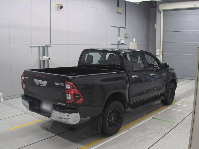 Import and buy TOYOTA HILUX 2022 from Japan to Nairobi, Kenya