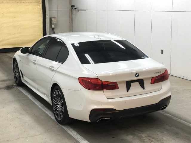Import and buy BMW 5 SERIES 2017 from Japan to Nairobi, Kenya