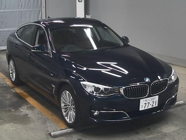 Import and buy BMW 3 SERIES 2015 from Japan to Nairobi, Kenya