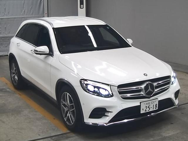 Import and buy MERCEDES BENZ GLC CLASS 2017 from Japan to Nairobi, Kenya