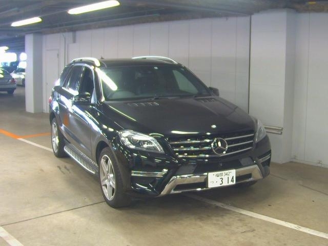 Import and buy MERCEDES BENZ ML CLASS 2015 from Japan to Nairobi, Kenya