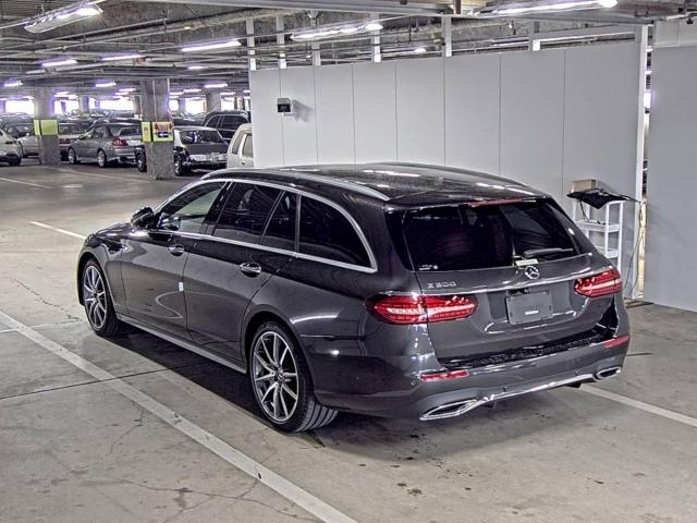 Import and buy MERCEDES BENZ E CLASS WAGON 2021 from Japan to Nairobi, Kenya
