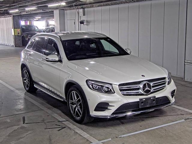 Import and buy MERCEDES BENZ GLC CLASS 2019 from Japan to Nairobi, Kenya