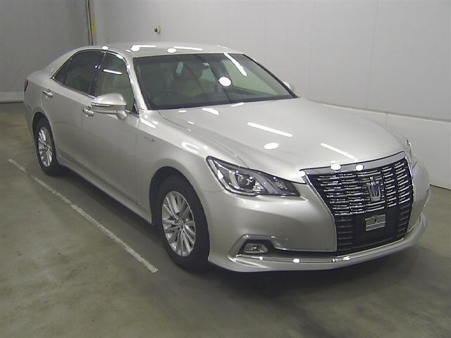 Import and buy TOYOTA CROWN 2016 from Japan to Nairobi, Kenya