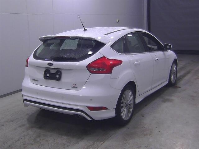 Import and buy FORD FOCUS 2016 from Japan to Nairobi, Kenya