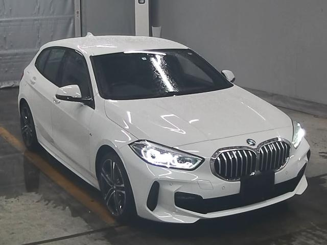 Import and buy BMW 1 SERIES 2020 from Japan to Nairobi, Kenya