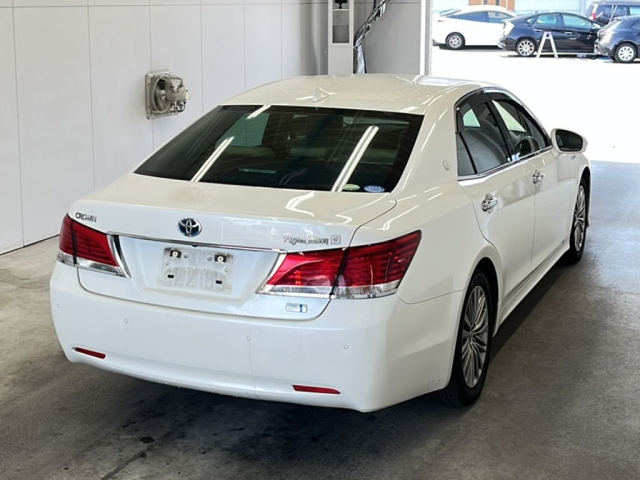 Import and buy TOYOTA CROWN 2017 from Japan to Nairobi, Kenya