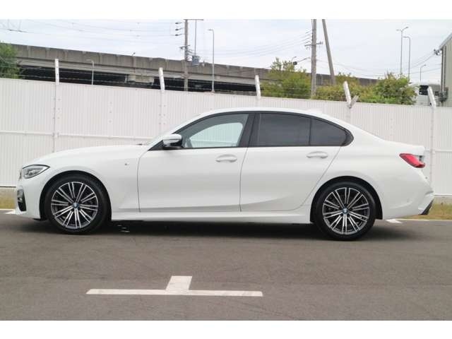 Import and buy BMW 3 SERIES 2020 from Japan to Nairobi, Kenya