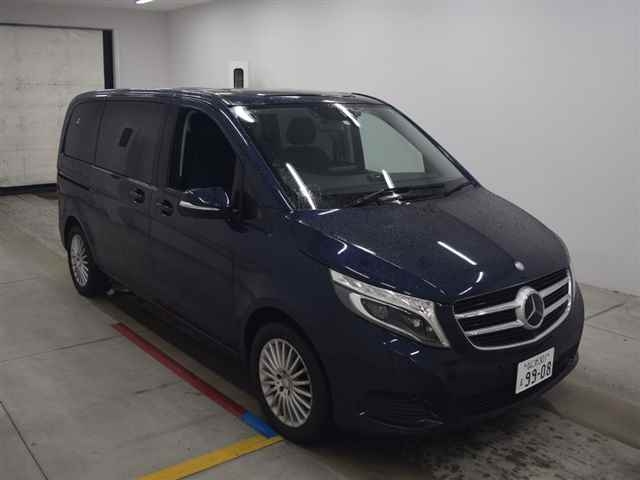 Import and buy MERCEDES BENZ V CLASS 2015 from Japan to Nairobi, Kenya