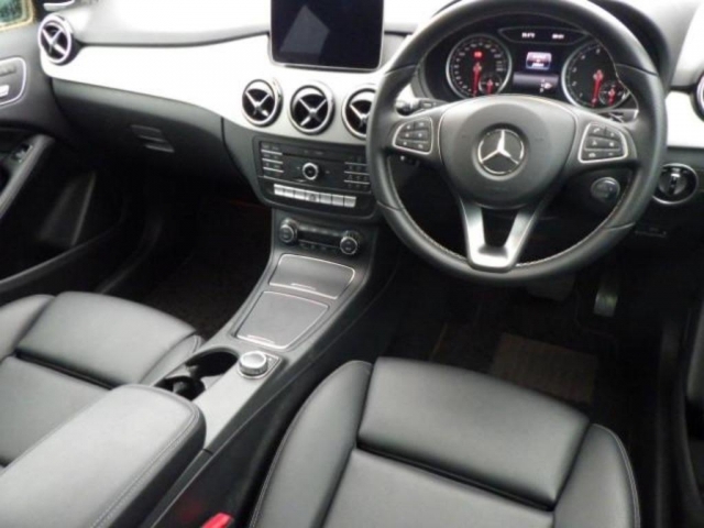 Import and buy MERCEDES BENZ B CLASS 2018 from Japan to Nairobi, Kenya