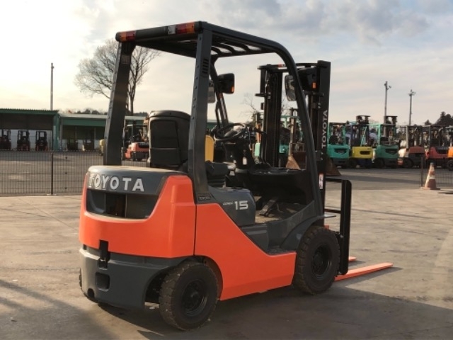 Import and buy TOYOTA FORKLIFT 2018 from Japan to Nairobi, Kenya