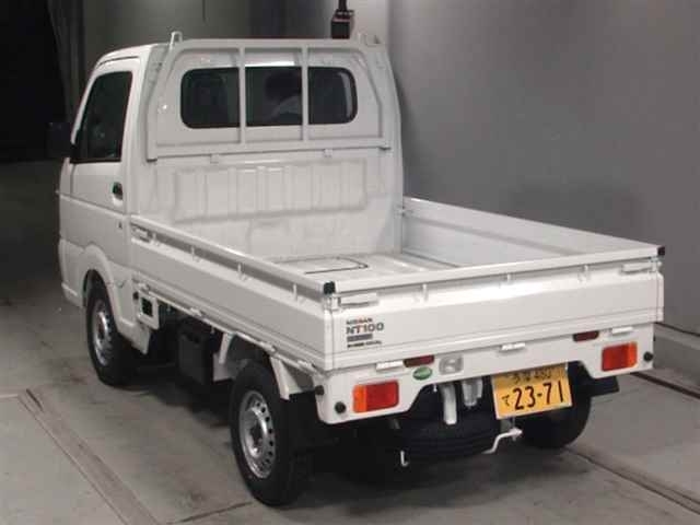Import and buy NISSAN CLIPPER TRUCK 2021 from Japan to Nairobi, Kenya