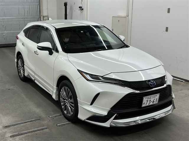 Import and buy TOYOTA HARRIER 2022 from Japan to Nairobi, Kenya