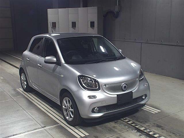 Import and buy SMART FORFOUR 2015 from Japan to Nairobi, Kenya