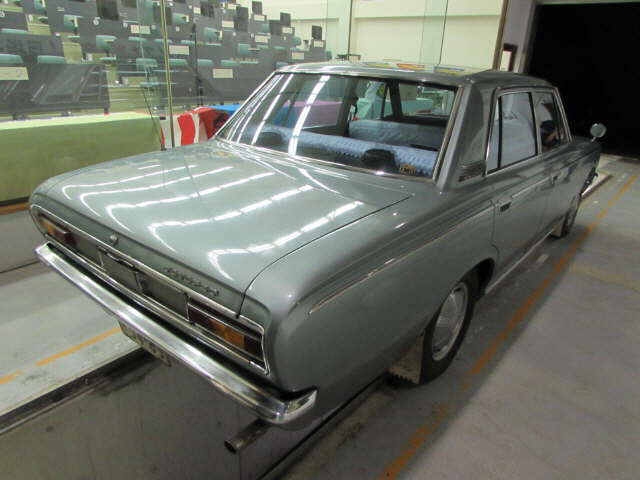 Import and buy TOYOTA CROWN 2031 from Japan to Nairobi, Kenya
