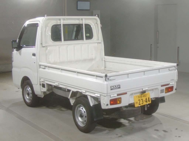 Import and buy TOYOTA PIXIS TRUCK 2016 from Japan to Nairobi, Kenya