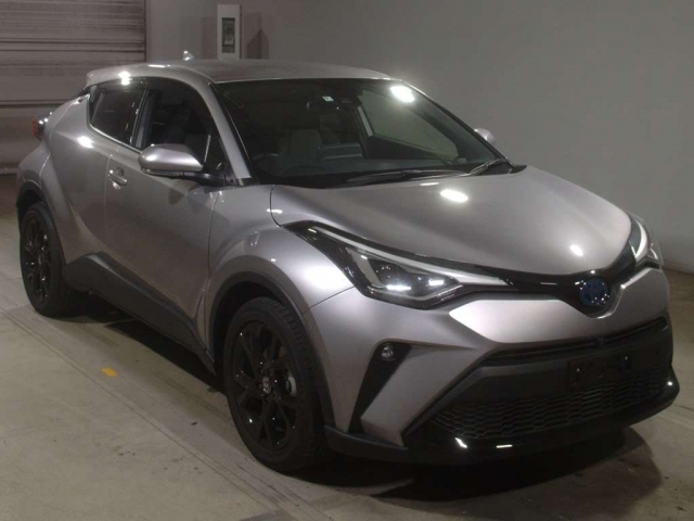 Import and buy TOYOTA C-HR 2020 from Japan to Nairobi, Kenya