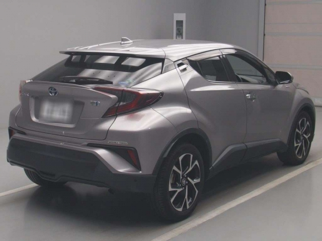Import and buy TOYOTA C-HR 2017 from Japan to Nairobi, Kenya