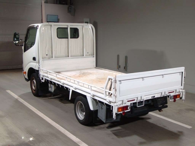 Import and buy TOYOTA TOYOACE 2015 from Japan to Nairobi, Kenya