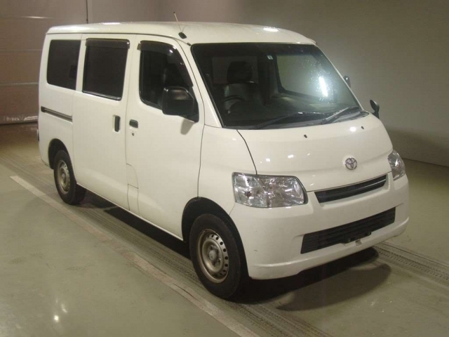 Import and buy TOYOTA TOWN ACE VAN 2015 from Japan to Nairobi, Kenya