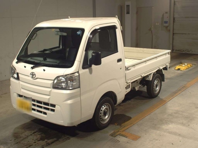 Import and buy TOYOTA PIXIS TRUCK 2018 from Japan to Nairobi, Kenya