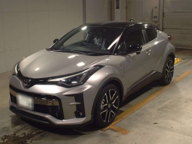 Import and buy TOYOTA C-HR 2022 from Japan to Nairobi, Kenya