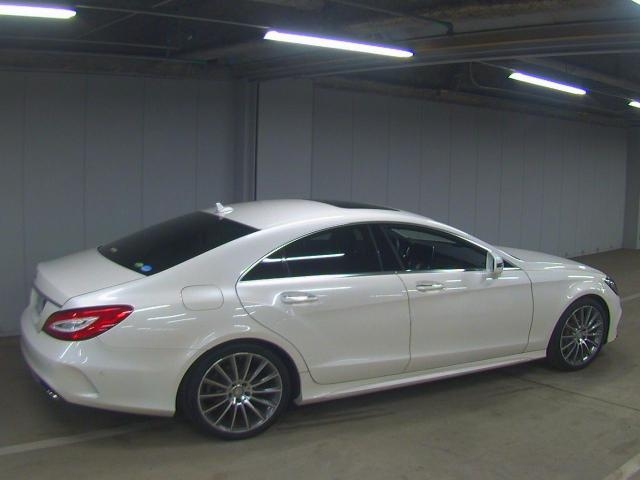 Import and buy MERCEDES BENZ CLS CLASS 2015 from Japan to Nairobi, Kenya