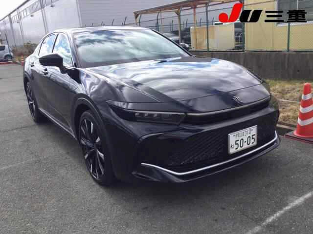 Import and buy TOYOTA CROEN CROSSOVER 2023 from Japan to Nairobi, Kenya