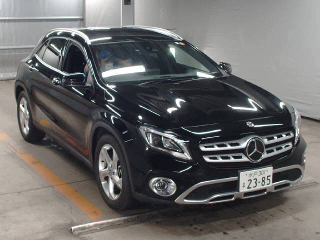 Import and buy MERCEDES BENZ OTHER 2017 from Japan to Nairobi, Kenya