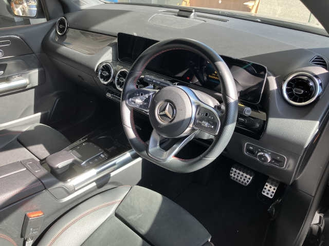 Import and buy MERCEDES BENZ B CLASS 2021 from Japan to Nairobi, Kenya