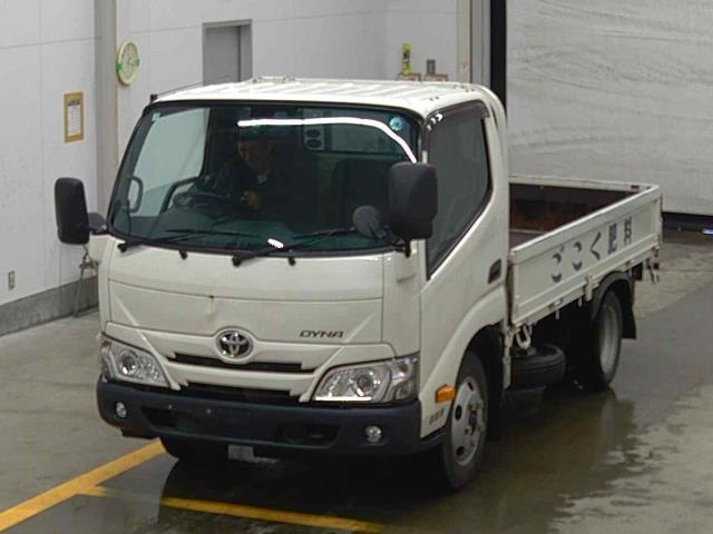 Import and buy TOYOTA DYNA 2020 from Japan to Nairobi, Kenya